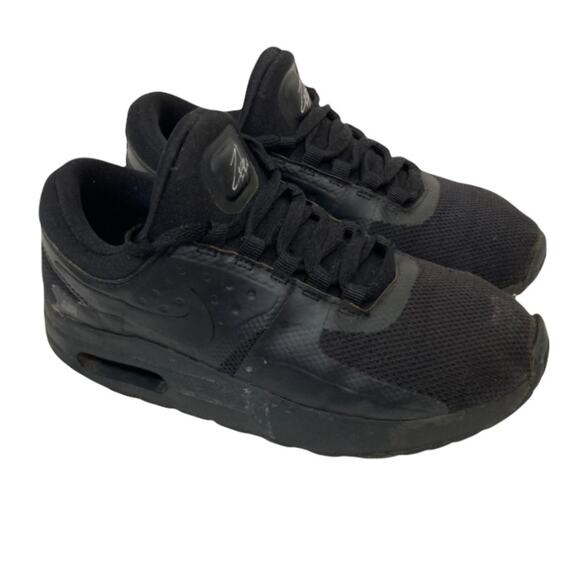 Nike Air Max Zero Essential black on black sneakers Sz 2 Youth - Picture 1 of 9